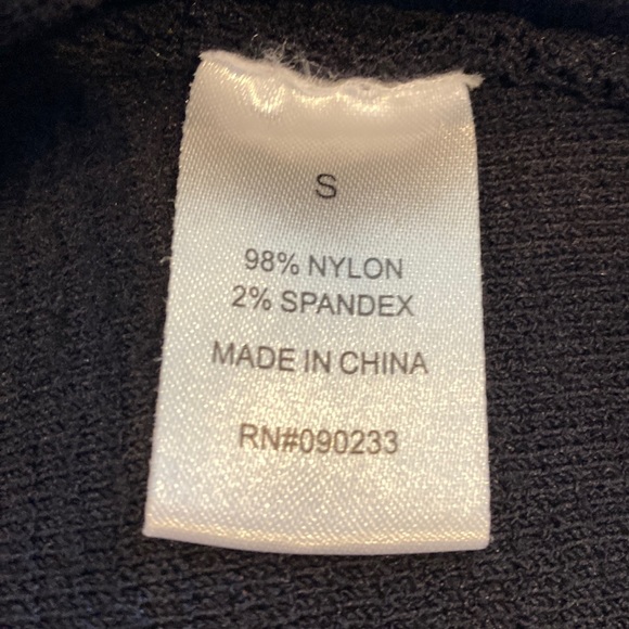 Kendall & Kylie off the shoulder crop top - Picture 4 of 6